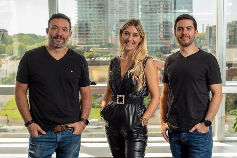 Negociamos Tus Deudas - fotos de los 3 - Salir de las Deudas es Posible